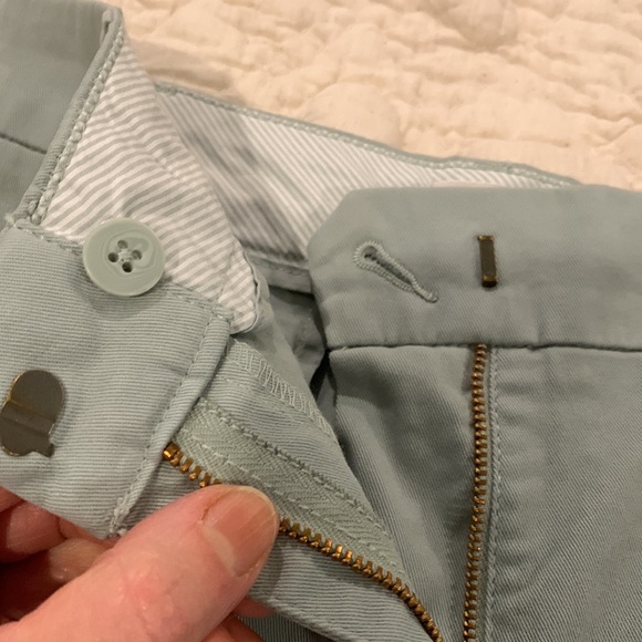 J. Crew 4” chino shorts NWOT, light sage color, size 10 - Picture 4 of 7